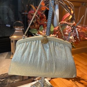 Immaculate Vintage gold metallic clutch purse